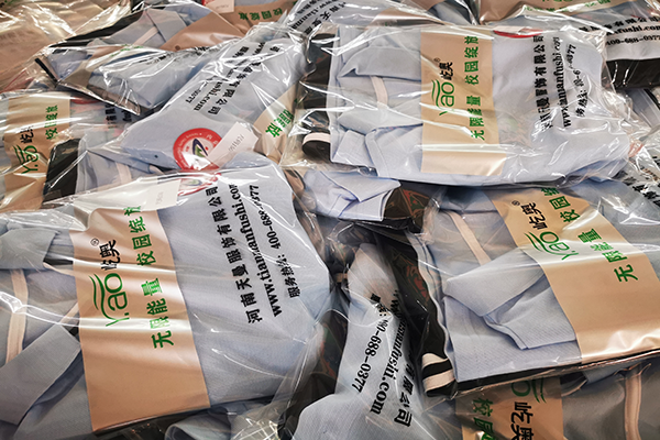 南陽(yáng)校服定制廠家，做您本地最專業(yè)的校服工廠